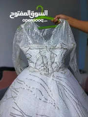  4 فستان عروسة