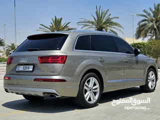  4 2016 Audi Q7 (New Shape) / Gcc Specs /Original Paint / Auto park / Panoramic Roof  Excellent overall