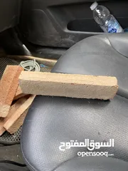  3 حجر للبيع بسعر