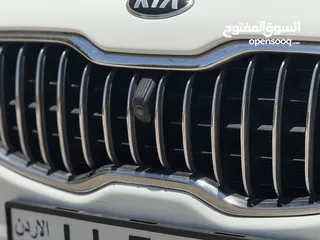  7 كيا كوريس موديل 2013 مواصفات خاصة بحالة الوكالة بأقل سعر بالسوق
