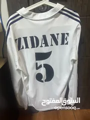  2 تيشيرت كم طويل ريال مدريد 2001/2002 الابطال زيدان لارج اصلي و ليس تايلاندي للييع