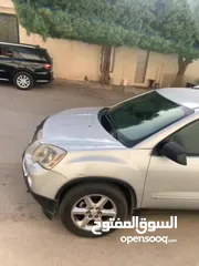  13 سيارة GMC اكاديا 2009 KM:270k