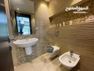  8 فيلا للبيع في الظهير