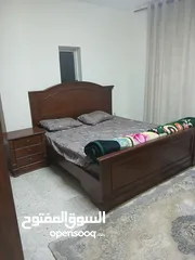  4 استوديو غرفة وصالة وحمامين وترث كبير