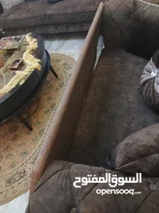  1 طاولة مطبخ رخام إيطالي بحالة ممتازة