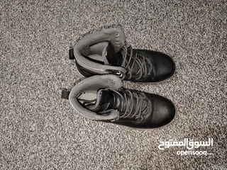  2 أحذية ولادي نمرة 36-37