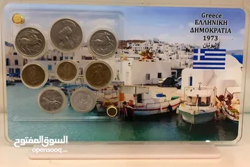  9 ستاندات منوعه عالميه يحتوي بالداخل على قطع معدنيه وفضيه انسر
