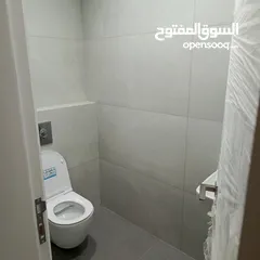  18 شقه فارغة للايجار في شميساني 3 نوم جديدة لم يسكن 540