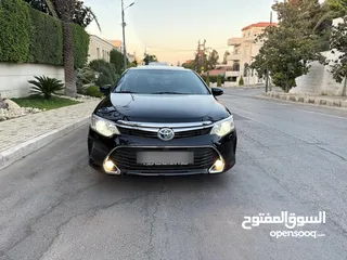  2 تويوتا كامري 2017 وارد الشركة المركزية ممشى قليل فحص كامل