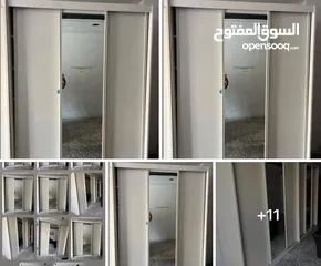  6 أثاث غرف الجلوس:  كنبات / صوفا  كراسي فردية  طاولات قهوة  خزائن تلفزيون / وحدات تلفزيون  طاولات جانب