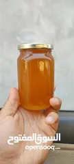  4 عسل طبيعي ذو جودة عالية وبدون تغذية