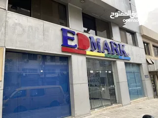  1 3 محلات ديكورات كاملة  مساحة 400 متر علي شارع وادي صقرة