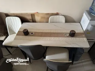  1 طاولة طعام 4 كراسي