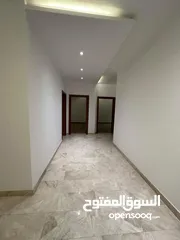  6 شقة للبيع  في سوق الجمعه 