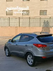  4 هونداي توسان 2011