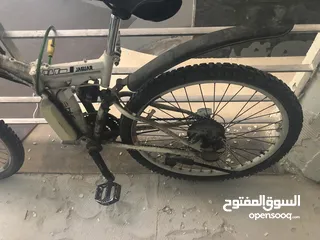  2 دراجة هوائية كهربائية تعمل بالبطارية