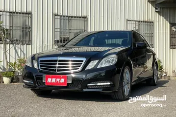  2 مرسيدس  E200     موديل 2011