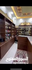  2 محل عطور للبيع قابل للنقل