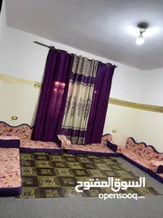  4 بيت لللبيع المفرق الضاحيه
