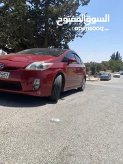  3 تويوتا بريوس