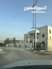  7 فُرصة العُمر لبناء منزل الأحلام ( منطقة بيرين حوض الحبل ) الإطلالة الأجمل في بيرين منطقة (قصور وفلل)