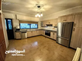  1 شقة غير مفروشة للإيجار 220م2 ( Property 15554 ) سنوي فقط