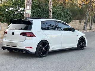  6 lVolkswagen Golf Gti