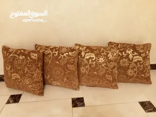  5 مخدات غرفه جلوس بسعر مغري