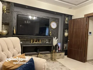  14 شقة فاخرة للإيجار من المالك مباشره في مرج الحمام مفروشة جزئي بالقرب من دوار البكري