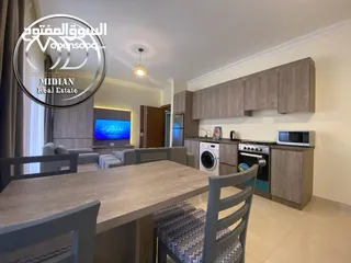  8 شقة مفروشة فاخرة للايجار في أجمل مواقع الجاردنز تشطيبات وديكورات فندقية اطلالة جميلة