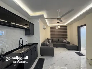  1 شقق فندقيه جديده للإيجار   باطلاله على البحر
