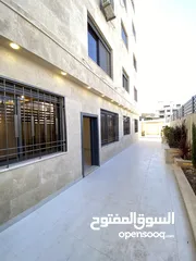  26 شقة فاخر شبة ارضي في طريق المطار الحويطي 170 متر داخلي و خارجي 170 متر بسعر مميز وتشطيب فلل