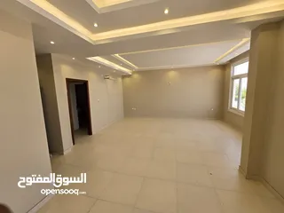  5 4 Bedrooms Villa for Sale in Mawaleh REF:1066AR