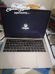  2 MacBook pro 2019 core i5 ram 8 giga icloud closed