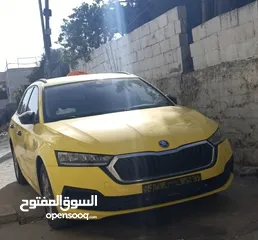  1 سكودا اوكتافيا ستيشن انتاج11.2020دهان اصفر جاهزة للعمومي فل اضافات بدون فتحة ماشية 33000الف كيلو