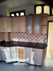  11 شقة للإيجار