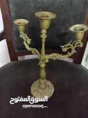  1 شمعدان نحاس ثقيل اصلي للبيع