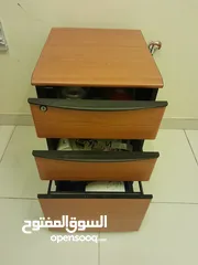  2 office table 3 drawers