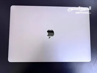  1 MacBook Pro 2017