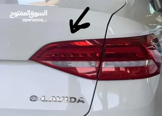  17 طبون امامي ليف 2015 نظيف في كسر بسيط عند قاعدة الشحن تمت معالجته بلاصق قوي جدا وايضا جناح امامي يمين