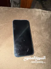  1 ايفون 13 بحالة ممتازة مش مفتوح ولا مغير اشي بس قحوط بسيطة جدا بطارية 74