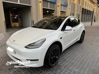  2 Tesla model Y 2021