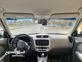  27 كيا سول كهربائية موديل 2018 لون ابيض وارد كوري