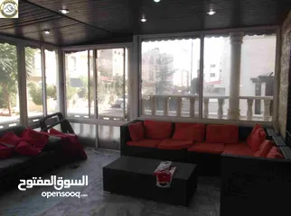  2 شقة أرضية مميزة للبيع في دير غبار 200م مع ترس 65م