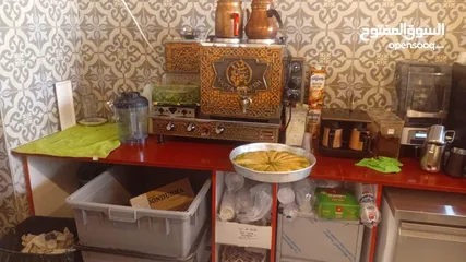  1 مطلوب ماكينة قهوه وشاي مثل اللي بالصوره