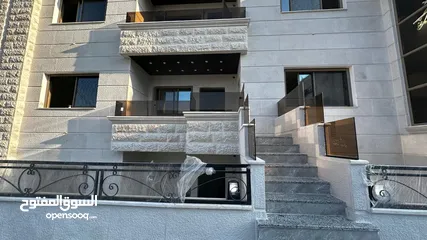  1 شقة جديدة طابق ارضي مدخل مستقل مع مطبخ راكب للبيع دوار صحارى قرب قصر العوادين.