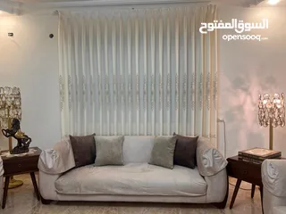  5 طقم كنب تفصيل 9 مقاعد أجود انواع الخشب ممتاز  – لون بيج أنيق – حالة ممتازة  جديد تماما غير مستعمل