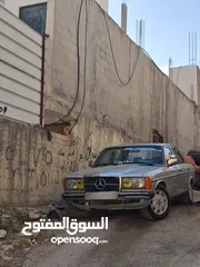  2 مرسيدس بنز w123