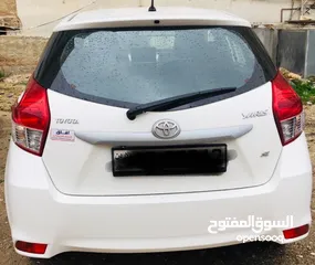  2 ‎تويوتا يارس SE للبيع هاتشباك 2015–