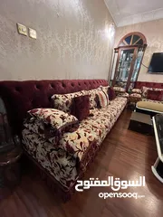  9 كنب فاخر بتصميم كلاسيكي لمجالس واسعة Classic Sofa for Spacious Living Rooms